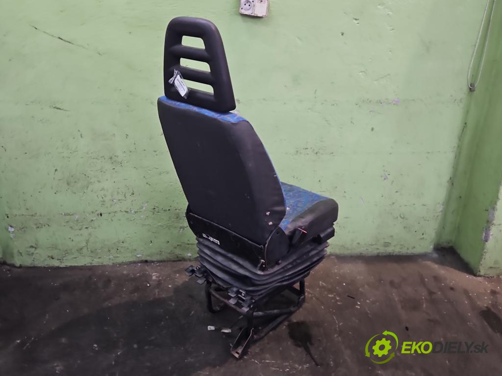 Iveco Daily III 1999-2006 2.8 TD 110 HP manual 81 kW 2800 cm3 5- Sedačka ľavý  (Sedadlo)