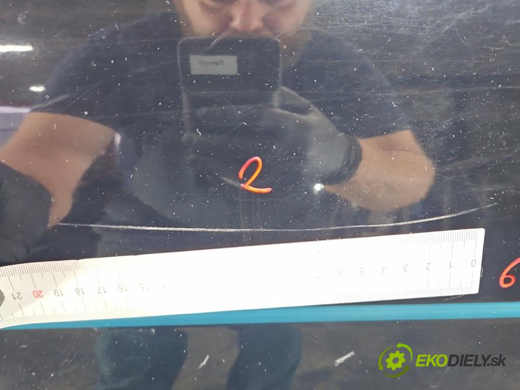 Honda Fr-v 1.7 16V 125 hp manual 92 kW 1668 cm3 5- dveře zadní pravé  (Klika dveří ostatní)