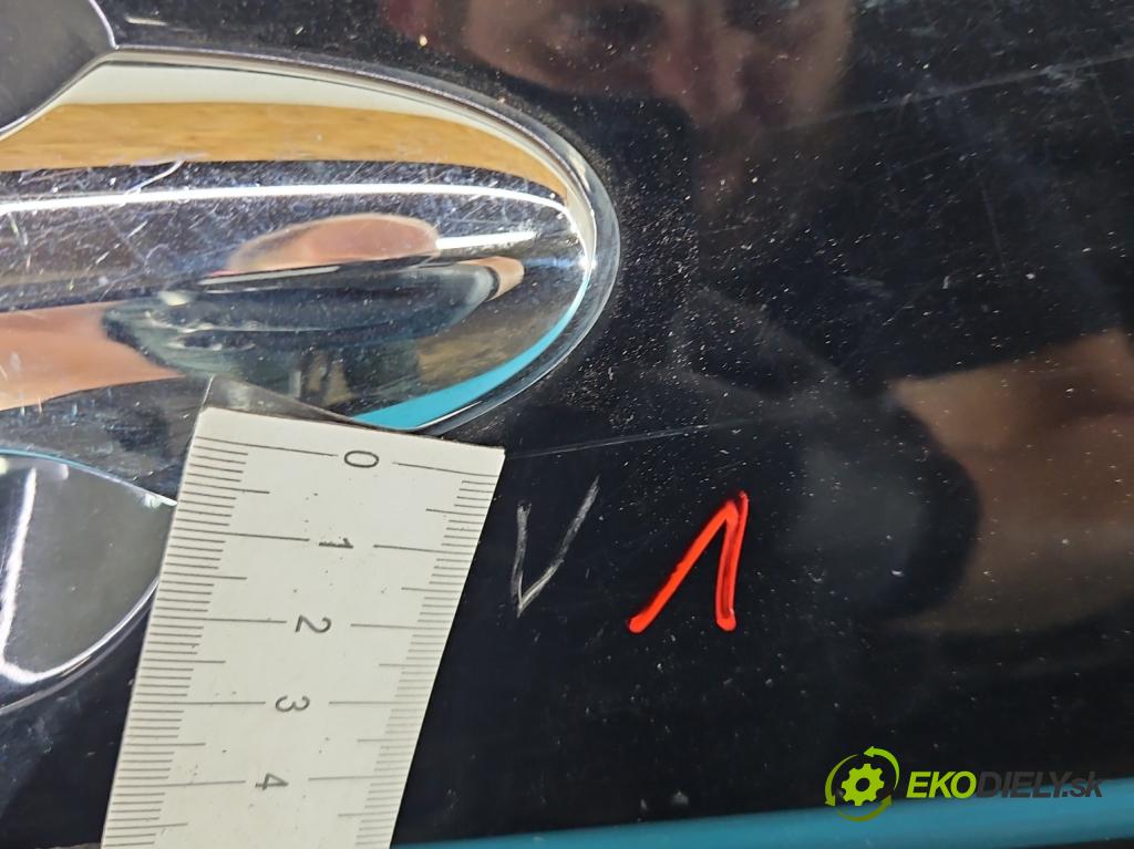 Honda Fr-v 1.7 16V 125 hp manual 92 kW 1668 cm3 5- dveře zadní pravé  (Klika dveří ostatní)