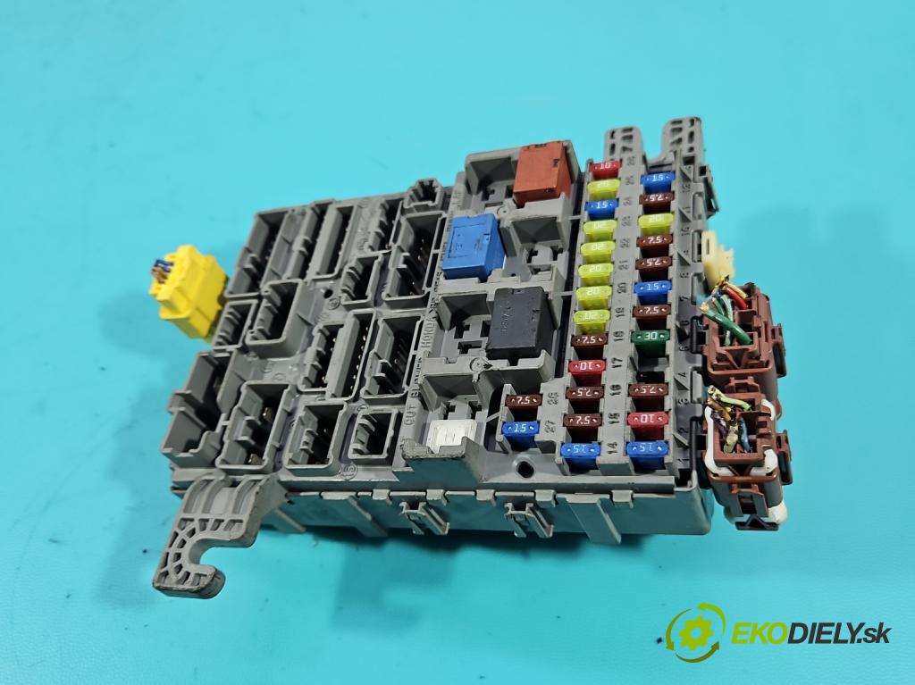 Honda Fr-v 1.7 16V 125 hp manual 92 kW 1668 cm3 5- skříňka pojistková 38650-SJD-G01 (Pojistková skříňka)