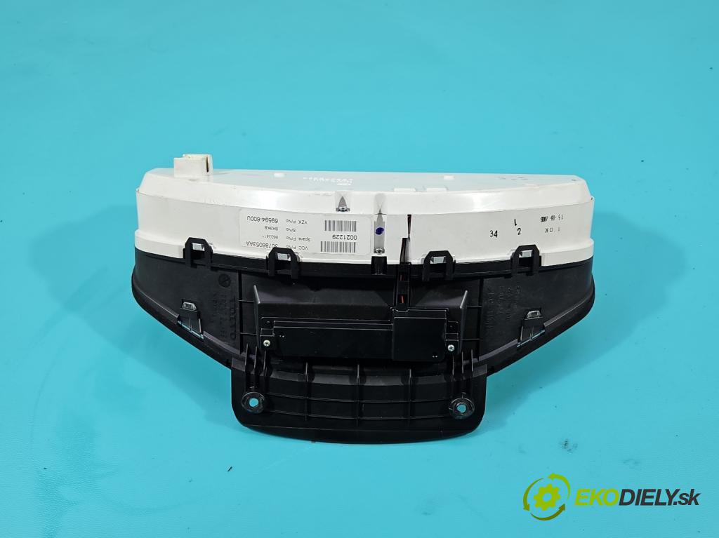 Volvo S80 II 2006-2016 2.4 D5 185 HP automatic 136 kW 2400 cm3 4- prístrojovka/ budíky 30786053AA (Prístrojová doska)