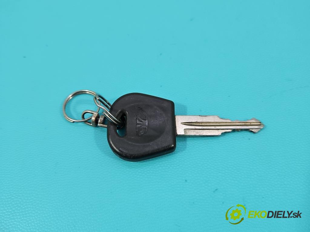 Daewoo Lanos 1.5 16V 99 hp manual 73 kW 1498 cm3 4- spínací skříňka  (Spínací skříňka)