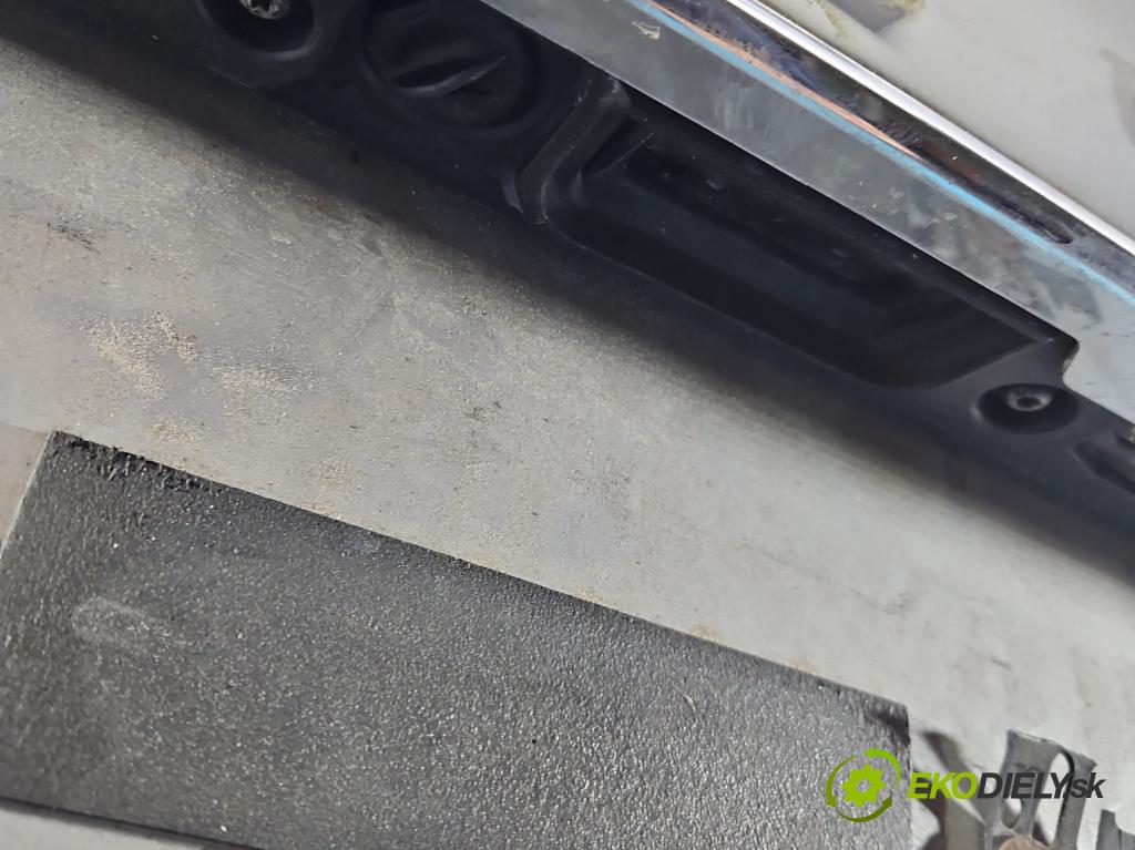 Volvo S80 II 2006-2016 2.4 D5 185 hp automatic 136 kW 2400 cm3 4- zadní kufrové dveře  (Zadní kapota (kufr))