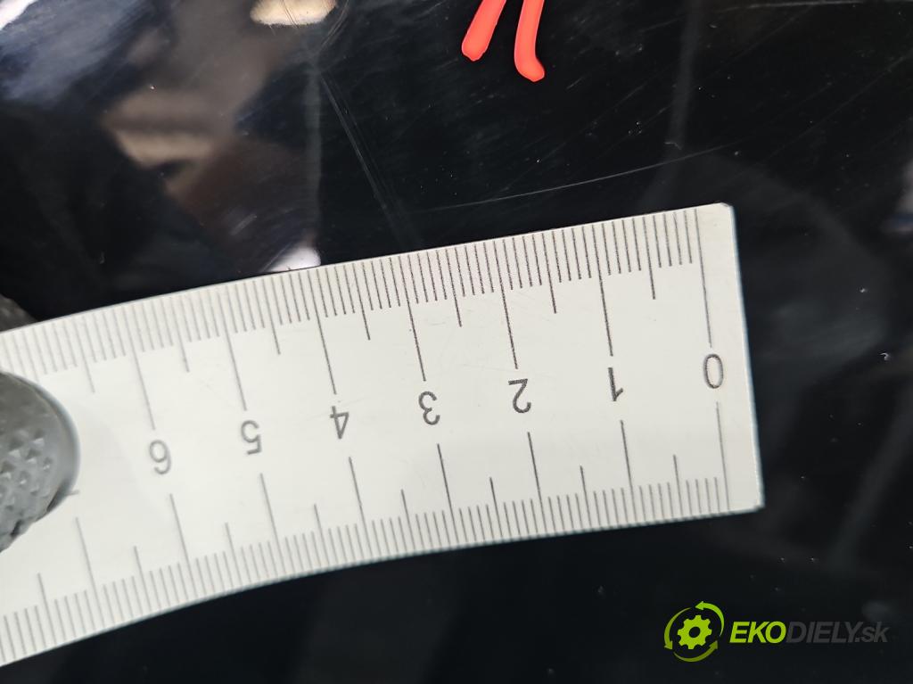 Honda Fr-v 1.7 16V 125 hp manual 92 kW 1668 cm3 5- blatnik přední levý  (Levý přední blatník)