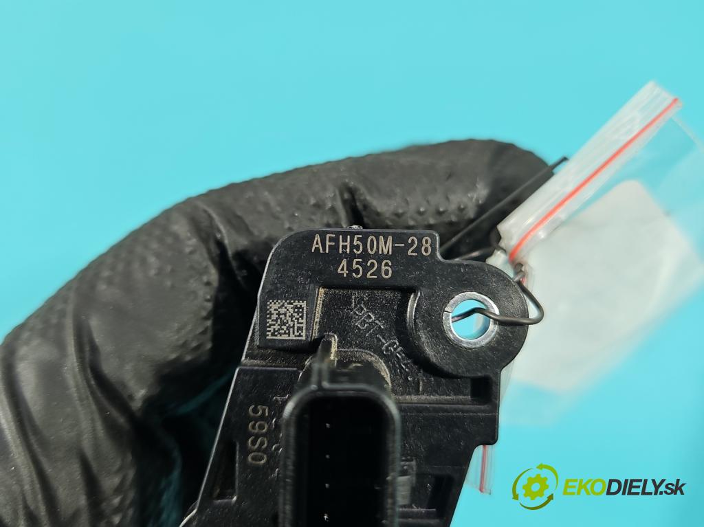 Suzuki Vitara II 2015- 1.5 16V 102 HP automatic 75 kW 1462 cm3 5- průtokoměr: AFH50M-28 (Váha vzduchu)