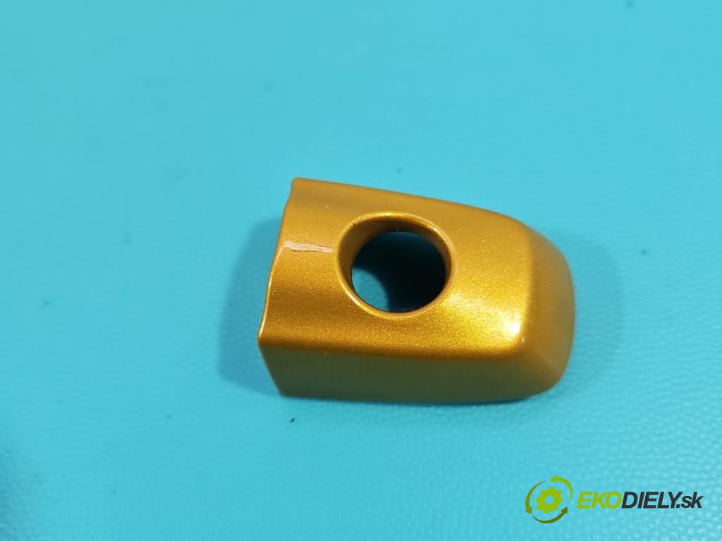 Suzuki Vitara II 2015- 1.5 16V 102 HP automatic 75 kW 1462 cm3 5- rukoväť predné ľavé mimo:  (Kľučka dverí vonkajšia predná ľavá)