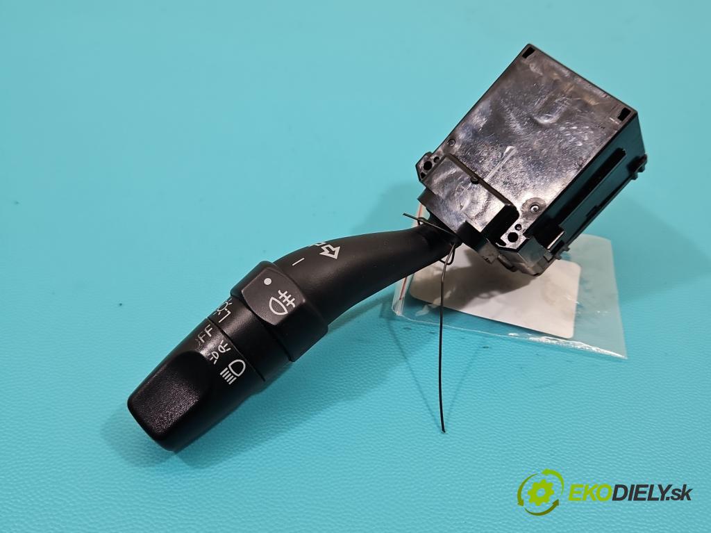 Honda Fr-v 1.7 16V 125 HP manual 92 kW 1668 cm3 5- prepínač smeroviek M18620 (Prepínacie páčky pod volantom)