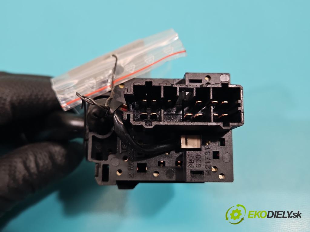 Honda Fr-v 1.7 16V 125 HP manual 92 kW 1668 cm3 5- prepínač stieračov M21731 (Prepínacie páčky pod volantom)