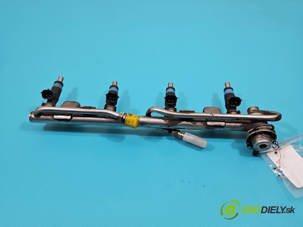 Audi A4 B6 2000-2004 2.0 20V 131 HP manual 96 kW 1984 cm3 4- vstrek 06B133551K (Vstrekovač paliva)