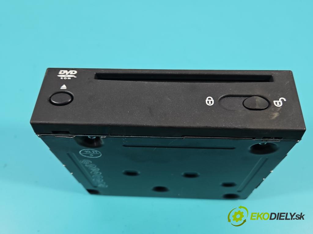 Volvo S80 II 2006-2016 2.4 D5 185 hp automatic 136 kW 2400 cm3 4- Měnič: cd 30775669AA (CD měnič)