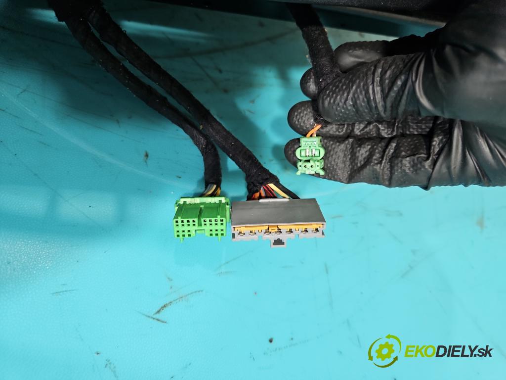 Volvo S80 II 2006-2016 2.4 D5 185 HP automatic 136 kW 2400 cm3 4- Sedačka ľavý  (Sedadlo)