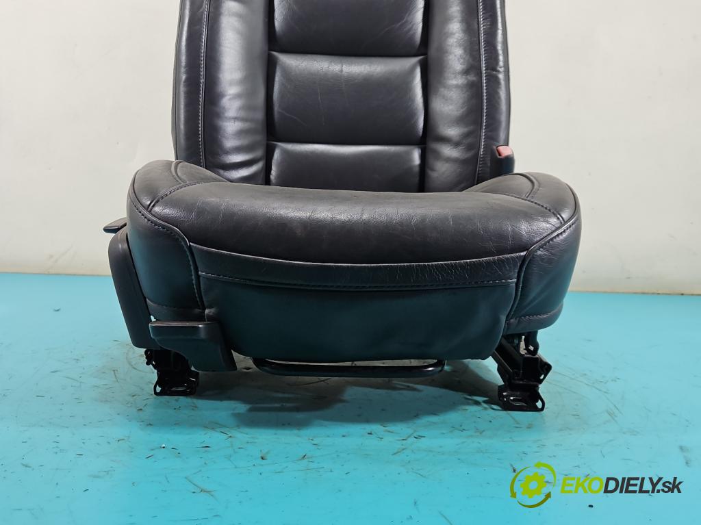 Volvo S80 II 2006-2016 2.4 D5 185 HP automatic 136 kW 2400 cm3 4- Sedačka pravý  (Sedadlo)