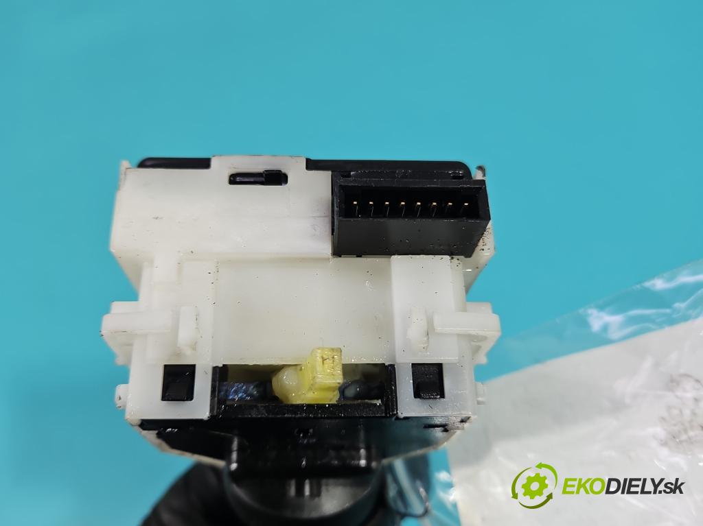 Nissan Qashqai I J10 2006-2013 1.6 dci 131 HP manual 96 kW 1598 cm3 5- prepínač smeroviek  (Prepínacie páčky pod volantom)