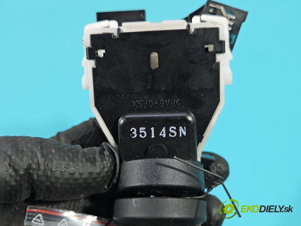 Nissan Qashqai I J10 2006-2013 1.6 dci 131 HP manual 96 kW 1598 cm3 5- prepínač stieračov  (Prepínacie páčky pod volantom)