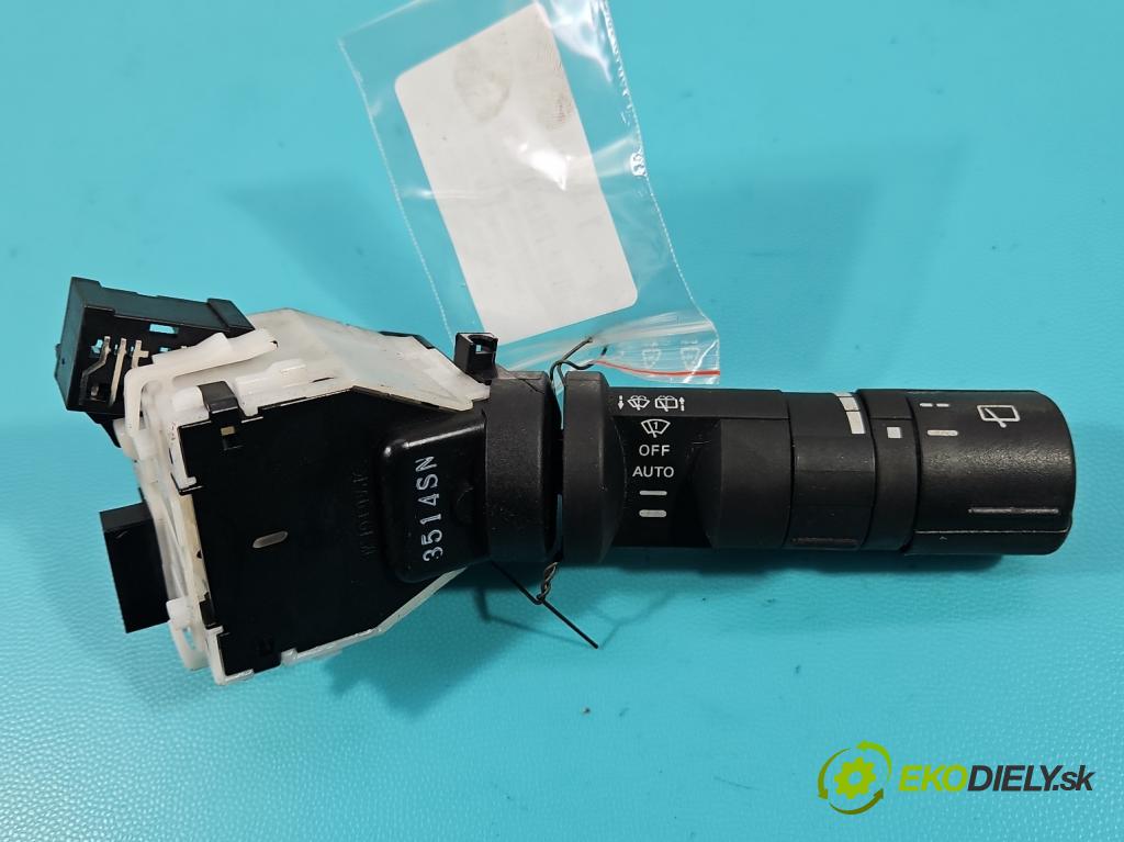 Nissan Qashqai I J10 2006-2013 1.6 dci 131 HP manual 96 kW 1598 cm3 5- prepínač stieračov  (Prepínacie páčky pod volantom)