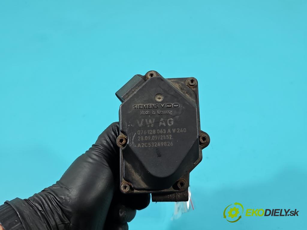 Vw Crafter 2006-2016 2.5 tdi 136 HP manual 100 kW 2461 cm3 5- klapka 076128063A (Škrtiaca klapka)