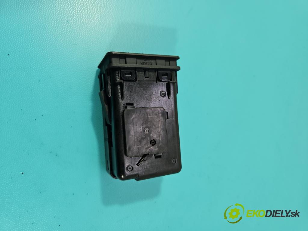 Kia Sportage III 2010-2015 2.0 crdi 136 HP manual 100 kW 1995 cm3 5- Spínačka 95490-3W000 (Spínacia skrinka)