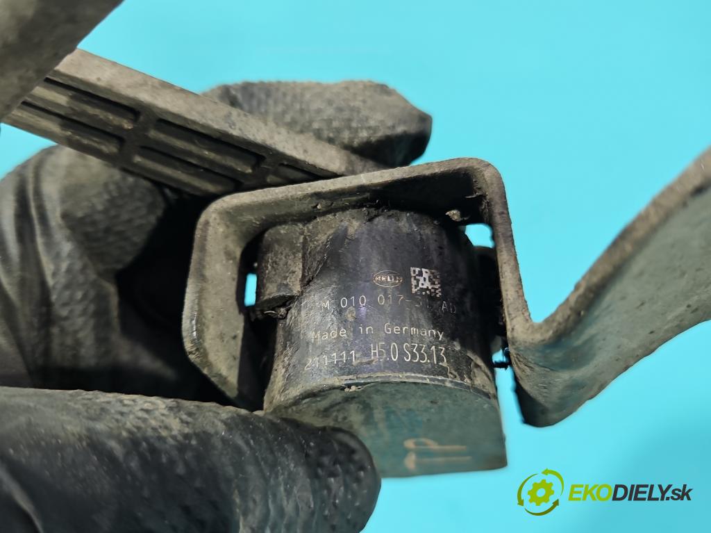 Kia Sportage III 2010-2015 2.0 crdi 136 HP manual 100 kW 1995 cm3 5- snímač nastavenia xenon 01001731AD (Snímač)