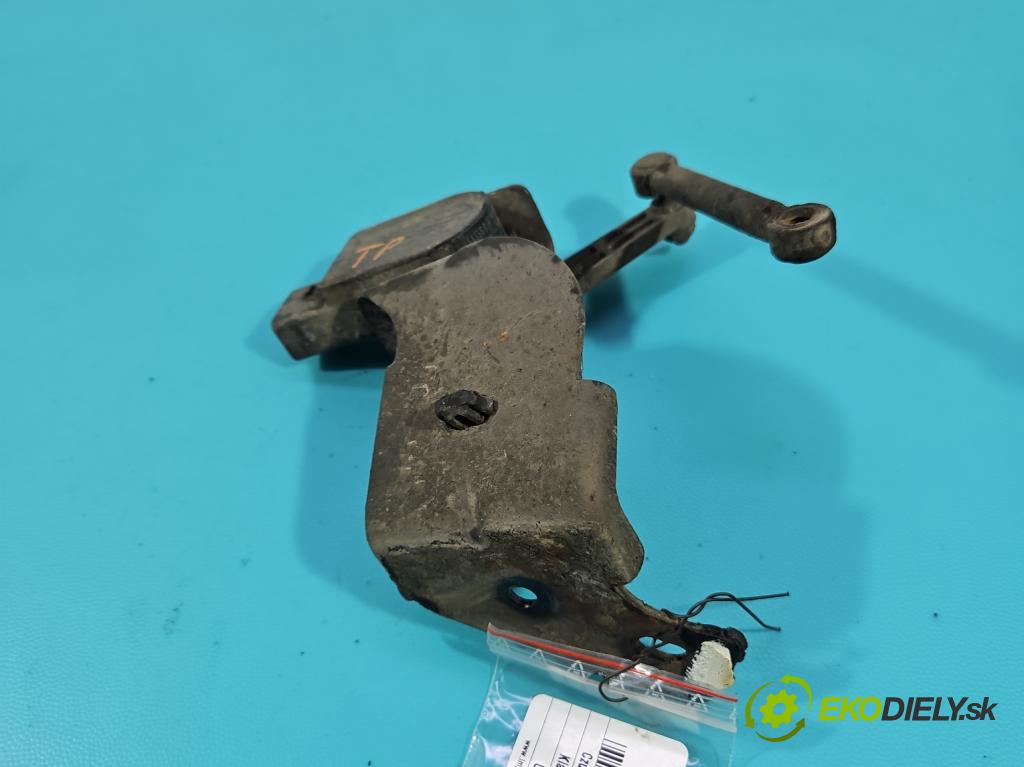 Kia Sportage III 2010-2015 2.0 crdi 136 HP manual 100 kW 1995 cm3 5- snímač nastavenia xenon 01001731AD (Snímač)