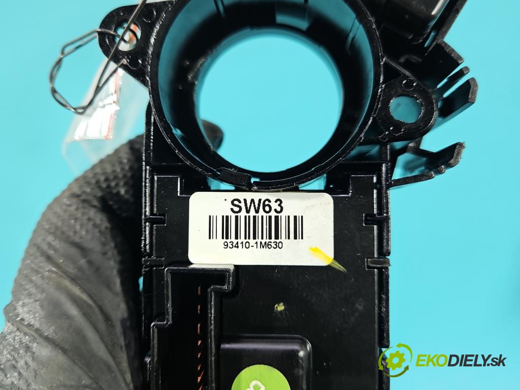 Kia Sportage III 2010-2015 2.0 crdi 136 HP manual 100 kW 1995 cm3 5- prepínač komplex: 93420-2Y660 (Prepínacie páčky pod volantom)