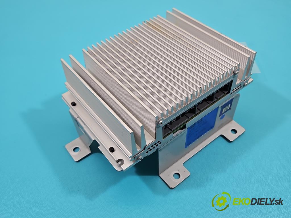 Kia Sportage III 2010-2015 2.0 crdi 136hp manual 100 kW 1995 cm3 5- Zesilovač: AMP-80SLE (Zesilovač)