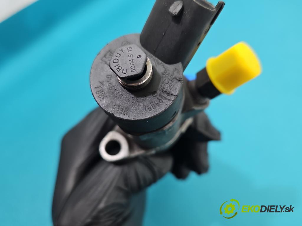 Ford Focus Mk2 2004-2011 1.6 tdci 90 HP manual 66 kW 1560 cm3 5- vstrek 0445110136 (Vstrekovač paliva)