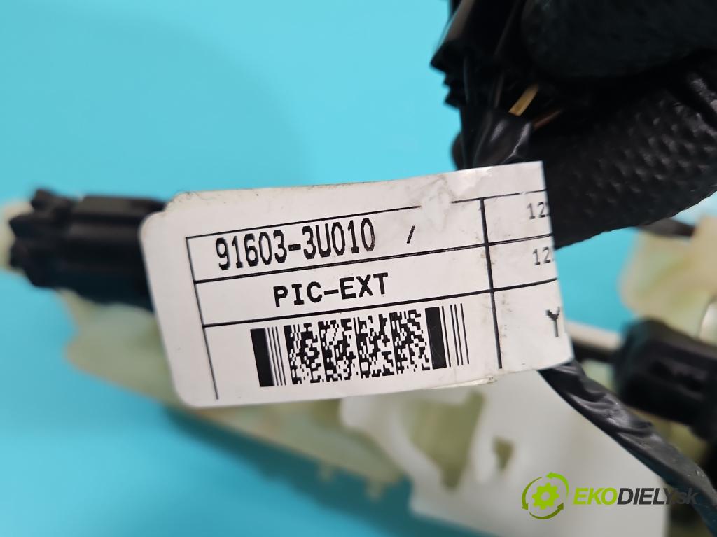 Kia Sportage III 2010-2015 2.0 crdi 136 HP manual 100 kW 1995 cm3 5- rukoväť predné ľavé mimo: 91603-3U010 (Kľučka dverí vonkajšia predná ľavá)