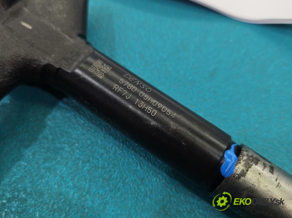 Mazda 5  2005-2010 2.0 citd 110 HP manual 81 kW 1998 cm3 5- vstrek RF7J (Vstrekovač paliva)