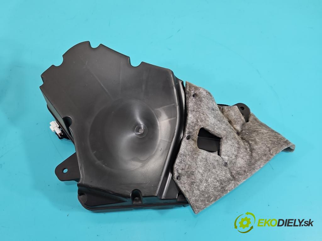 Kia Sportage III 2010-2015 2.0 crdi 136hp manual 100 kW 1995 cm3 5- Subwoofer: 96380-3W000 (Audio zařízení)