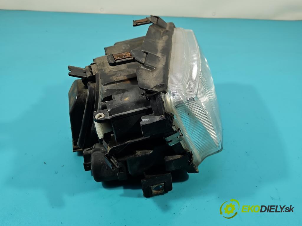 Audi A4 B5 1994-2001 1.9 tdi 110 HP manual 81 kW 1896 cm3 4- Reflektor: pravý  (Svetlo predné pravé)