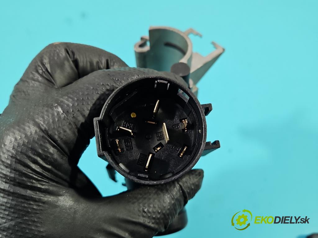 Mercedes A W168 1997-2004 1.6 102 HP manual 75 kW 1598 cm3 5- Spínačka  (Spínacia skrinka)