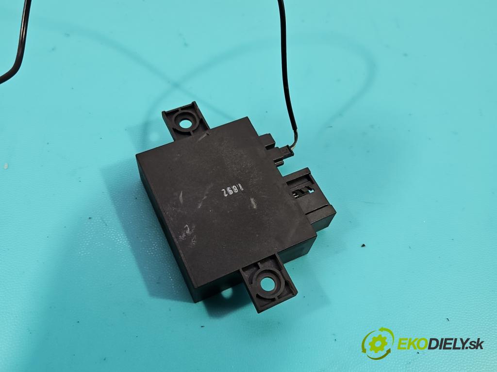 Mercedes A W168 1997-2004 1.6 102 HP manual 75 kW 1598 cm3 5- Spínačka  (Spínacia skrinka)