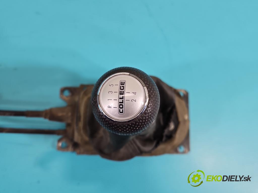 Vw Lupo 1.0 mpi 50KM manual 37 kW 999 cm3 3- Páka: Změny: stupeň,rýchlosť  (Rýchlostná páka (kulisa))