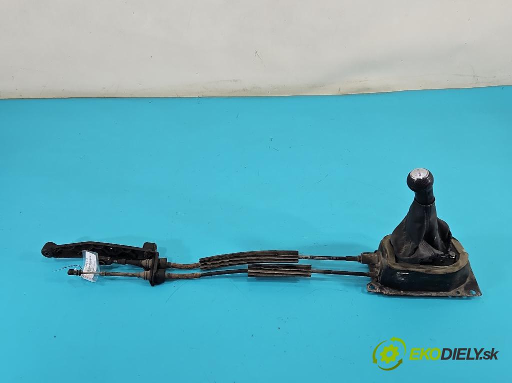 Vw Lupo 1.0 mpi 50KM manual 37 kW 999 cm3 3- Páka: Změny: stupeň,rýchlosť  (Rýchlostná páka (kulisa))