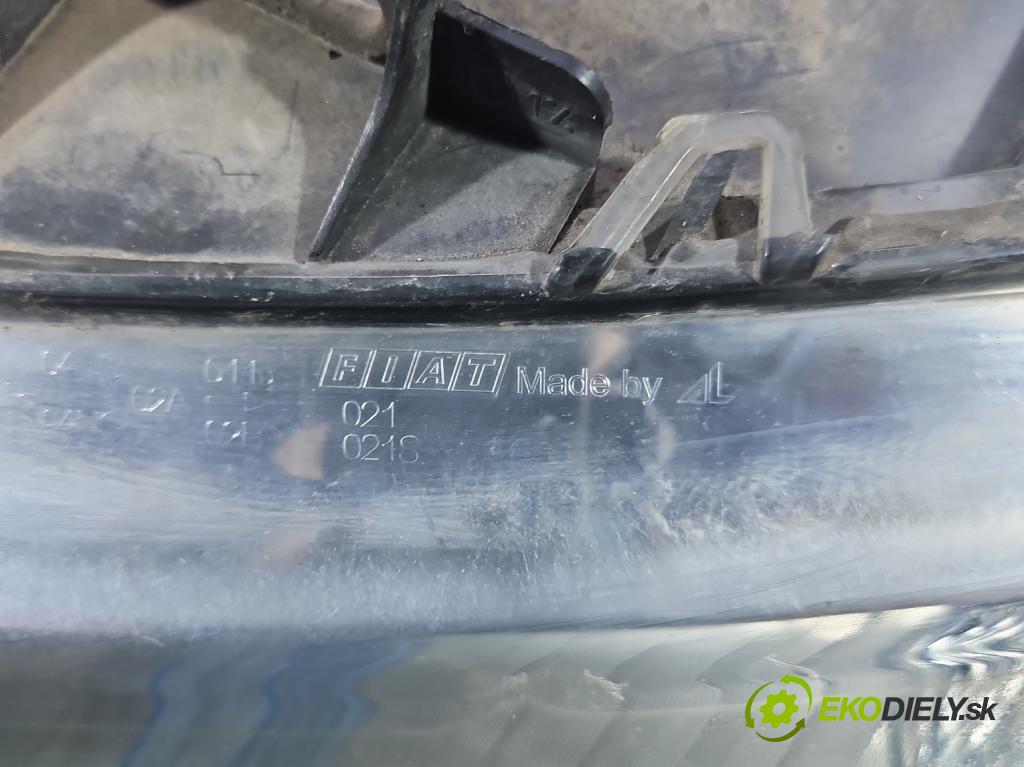 Fiat Stilo 1.6 16V 103 hp manual 76 kW 1596 cm3 5- světlo levý  (Klika dveří ostatní)