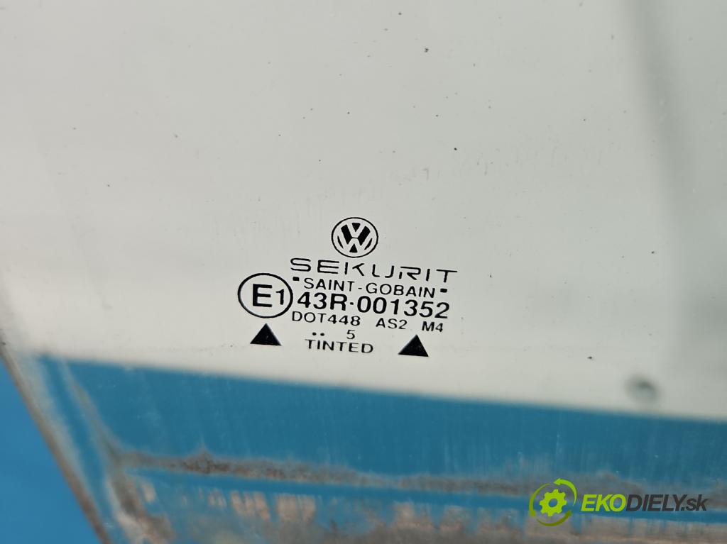 Vw Passat B4 1993-1997 1.8 90 hp manual 66 kW 1781 cm3 5- sklo dveře přední pravé