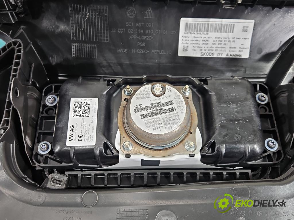 Skoda Octavia III 2013- 2.0 tdi 150 HP manual 110 kW 1968 cm3 5- kokpit,pristrojová doska rozdeľovacia