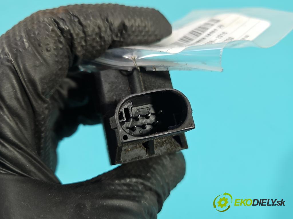 Volvo S80 II 2006-2016 2.4 D5 185 HP automatic 136 kW 2400 cm3 4- snímač nastavenia xenon 6G9N-3C097-AC (Snímač)