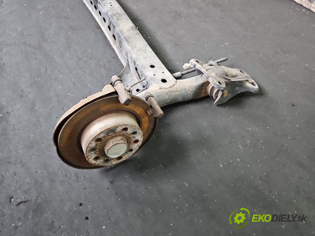 Skoda Octavia III 2013- 2.0 tdi 150 hp manual 110 kW 1968 cm3 5- zadní výztuha  (Zadní výztuha)