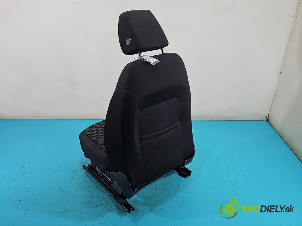 Skoda Octavia III 2013- 2.0 tdi 150 HP manual 110 kW 1968 cm3 5- Sedačka pravý (Sedadlo)