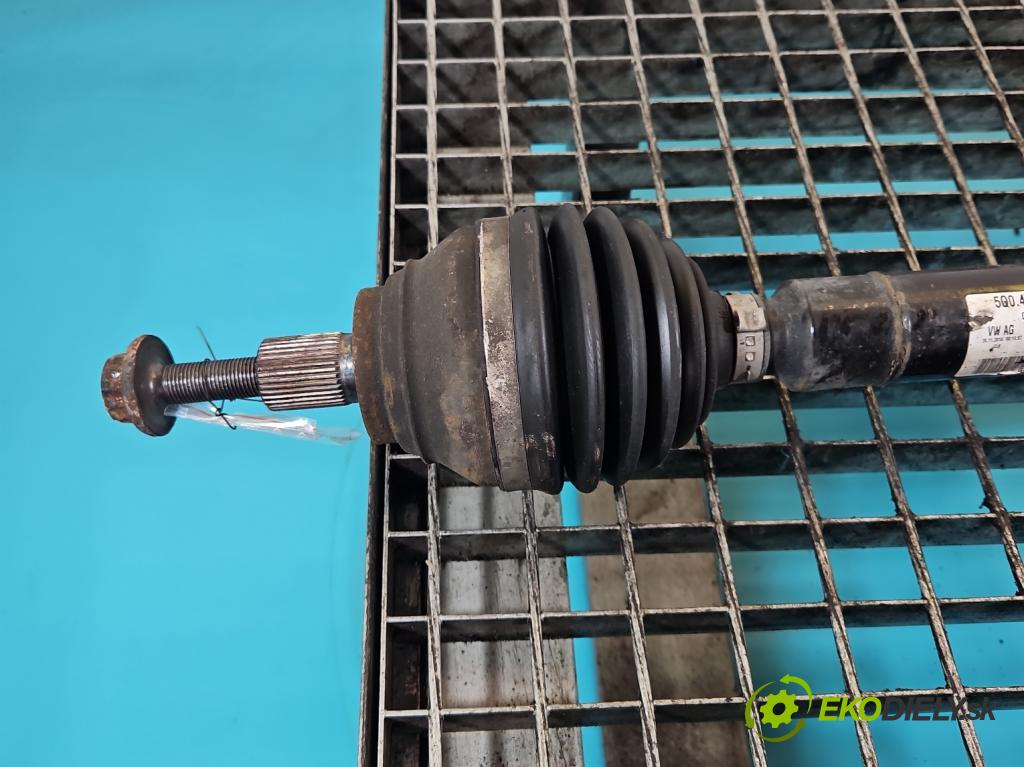 Skoda Octavia III 2013- 2.0 tdi 150 hp manual 110 kW 1968 cm3 5- poloos přední pravé 5Q0407272E