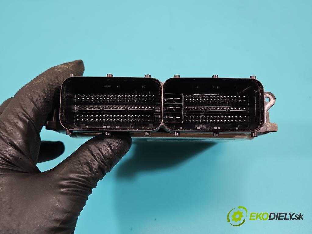 Skoda Octavia III 2013- 2.0 tdi 150 hp manual 110 kW 1968 cm3 5- řídící jednotka motoru 0281031066