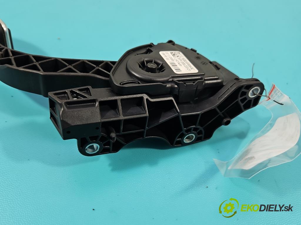 Volvo S80 II 2006-2016 2.4 D5 185 hp automatic 136 kW 2400 cm3 4- pedal plyn: potenciometr: 6G92-9F836-BC