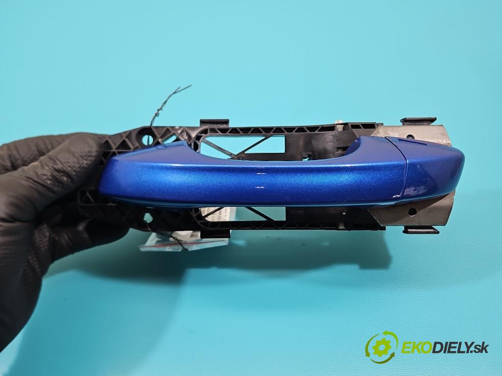 Skoda Octavia III 2013- 2.0 tdi 150 HP manual 110 kW 1968 cm3 5- rukoväť predné ľavé mimo: 5L0837885B (Kľučka dverí vonkajšia predná ľavá)