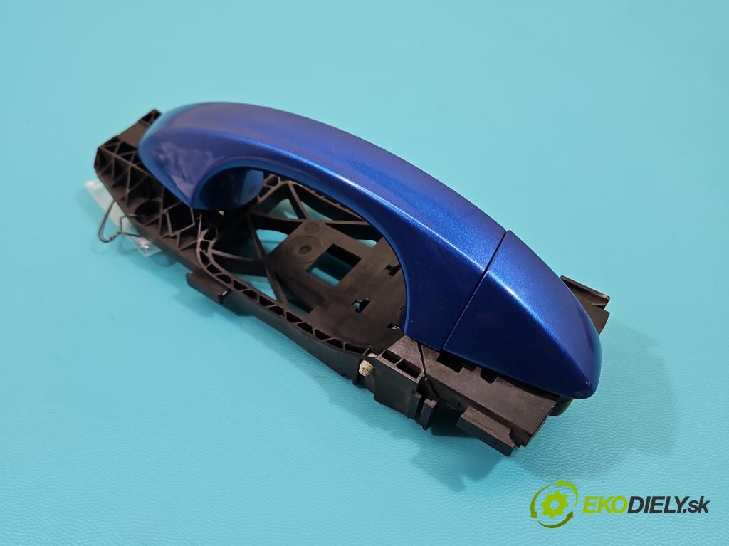 Skoda Octavia III 2013- 2.0 tdi 150 hp manual 110 kW 1968 cm3 5- klika přední pravé 5L0837885C (Klika dveří ostatní)