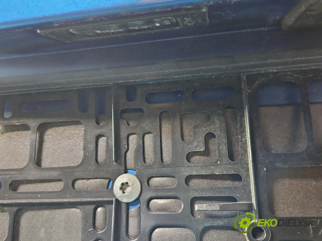 Skoda Octavia III 2013- 2.0 tdi 150 hp manual 110 kW 1968 cm3 5- zadní kufrové dveře  (Zadní kapota (kufr))