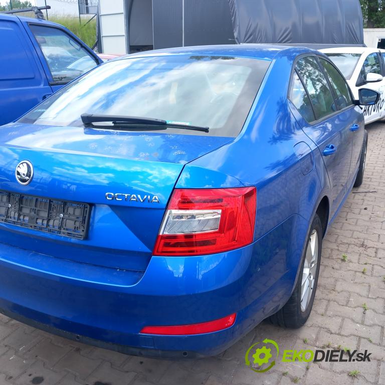 Skoda Octavia III 2013- 2.0 tdi 150 HP manual 110 kW 1968 cm3 5- nárazník zadné  (Kľučka dverí ostatné)