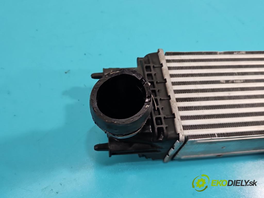 Peugeot 407 2.0 hdi 136hp manual 100 kW 1997 cm3 5- Intercooler  (Intercooler (chladič stlačeného vzduchu))