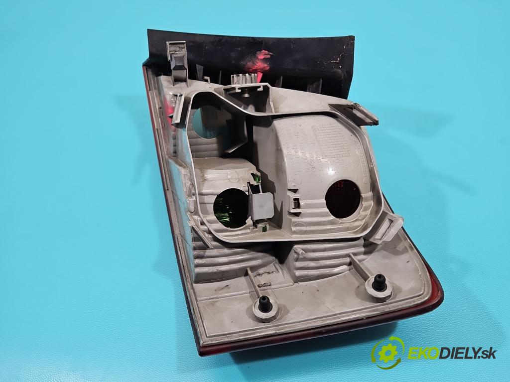 Audi A4 B7 2004-2008 2.0 tdi 140 HP manual 103 kW 1968 cm3 5- svetlo / reflektor zadné ľavé 8E9945095E (Kľučka dverí ostatné)