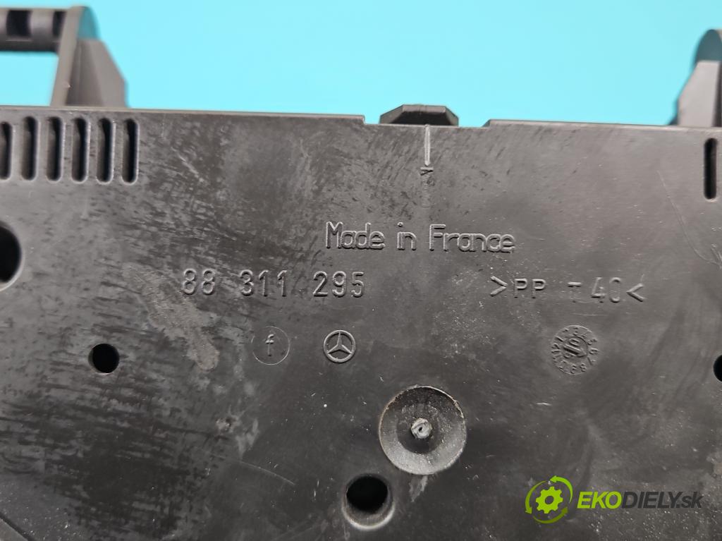 Mercedes Sprinter I 1995-2006 2,2.0 cdi 129 HP manual 95 kW 2148 cm3 5- prístrojovka/ budíky A0014468521 (Prístrojová doska)